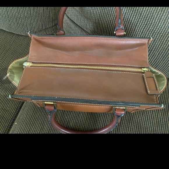 Chloe - Picture 6 of 11